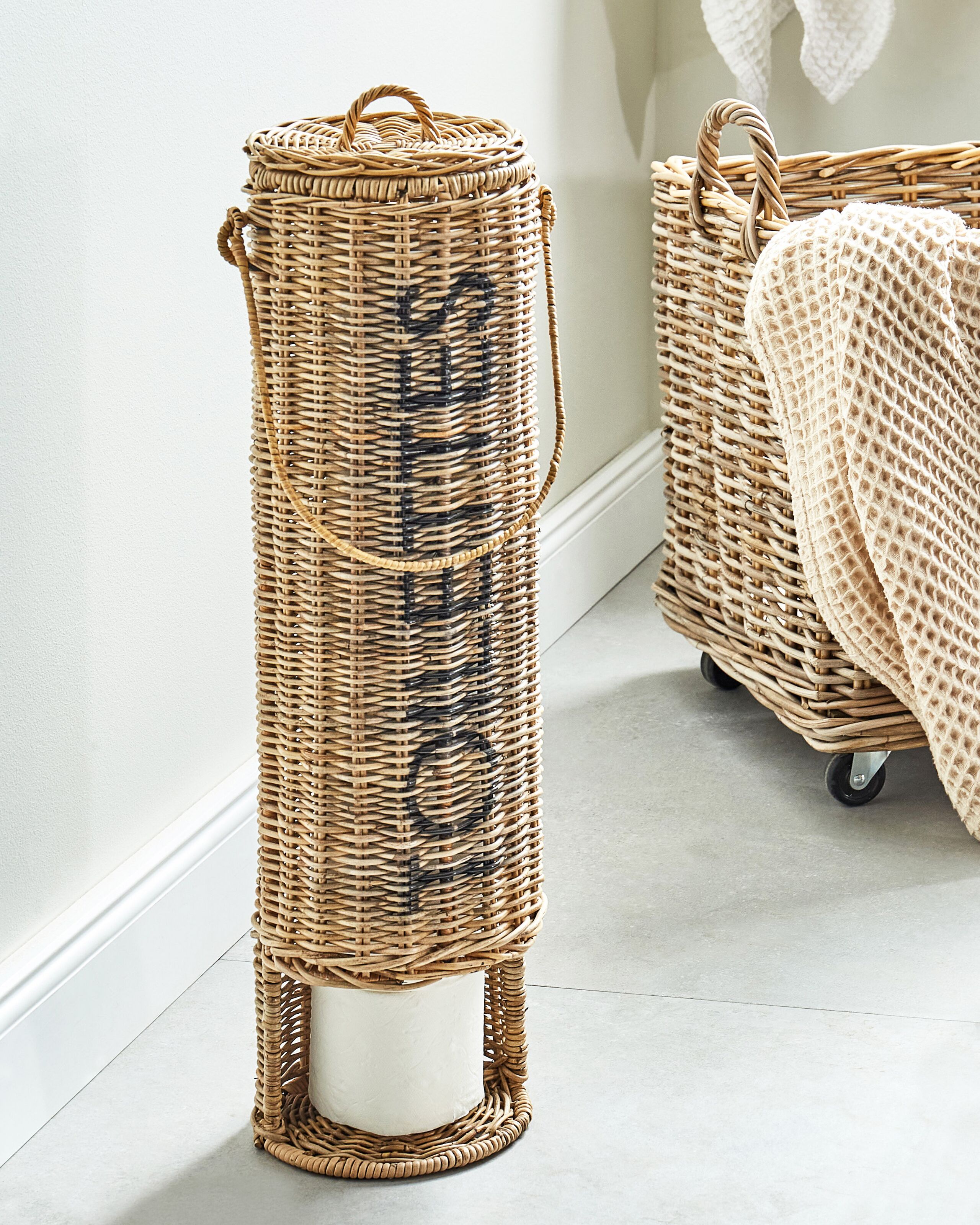 Porte Rouleau Papier Toilette Sur Pied GRANNY SAYS - Panier Osier Rangement 3 Rouleaux