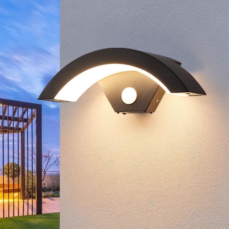 30W Zewnętrzna lampa ścienna LED o ciepłym świetle (typ czujnika) z czarnego aluminium do ogrodu, tarasu, garażu, werandy, 1 sztuka