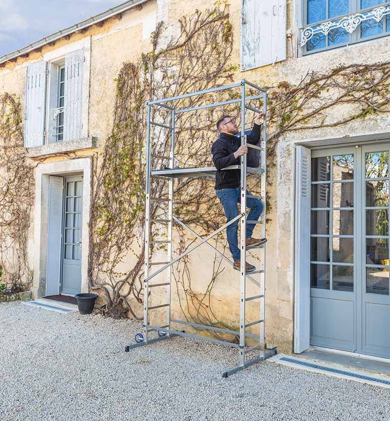 Echafaudage roulant d'escalier intérieur et extérieur 2,5m/4,5m en aluminium Hailo HobbyStep H5 - 4