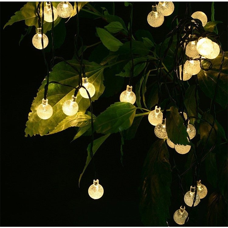 Instalatie Craciun Flippy cu globuri de cristal, 200 LED, 22 m, alb cald, solar