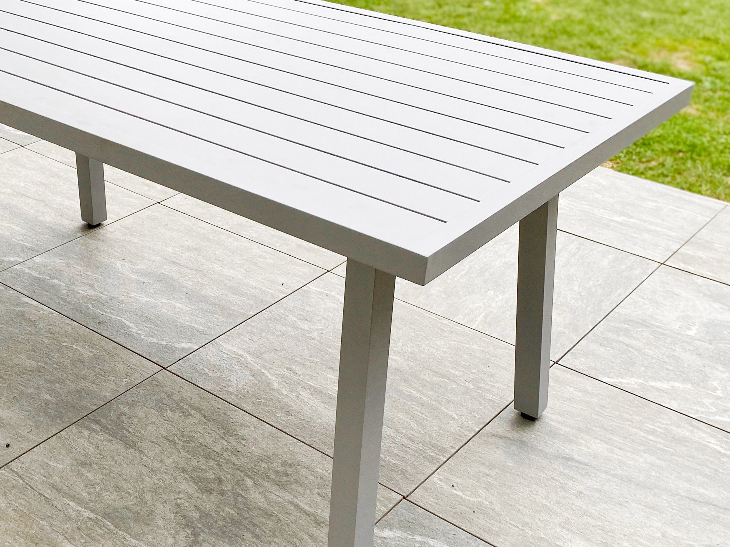 Ensemble repas de jardin 9 places en aluminium ANTALYA - DCB GARDEN - 3