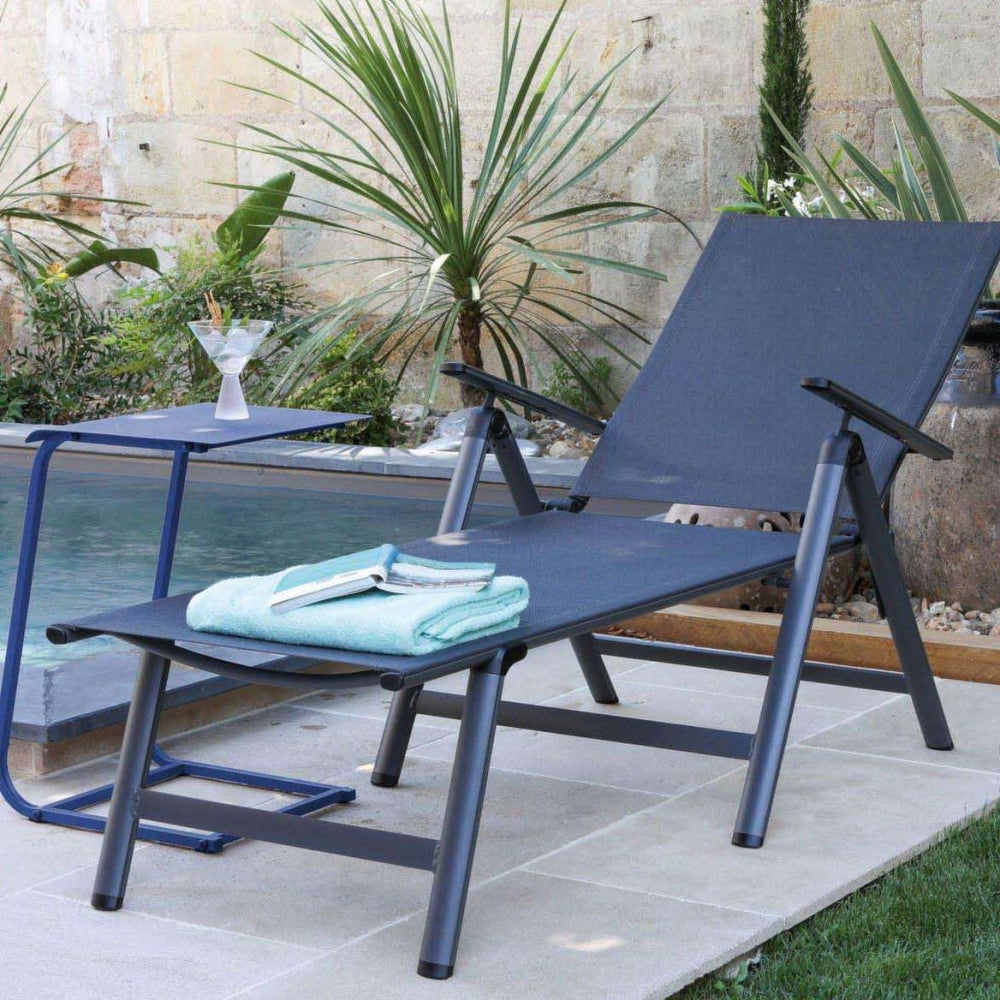Table basse de jardin Violette II en acier 35 x 52 x 48 cm - rouge - 2