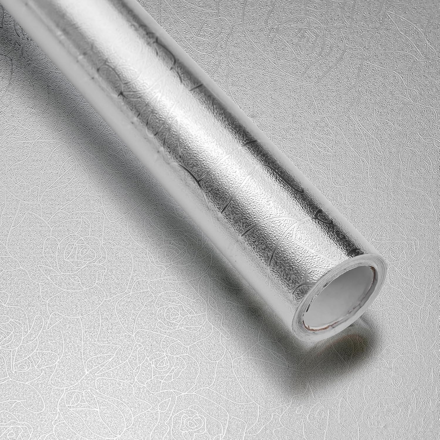 1 rolka (0,3 * 5 m) srebrna tapeta kuchenna, samoprzylepna folia aluminiowa, tekstura róży, wodoodporna i olejoodporna