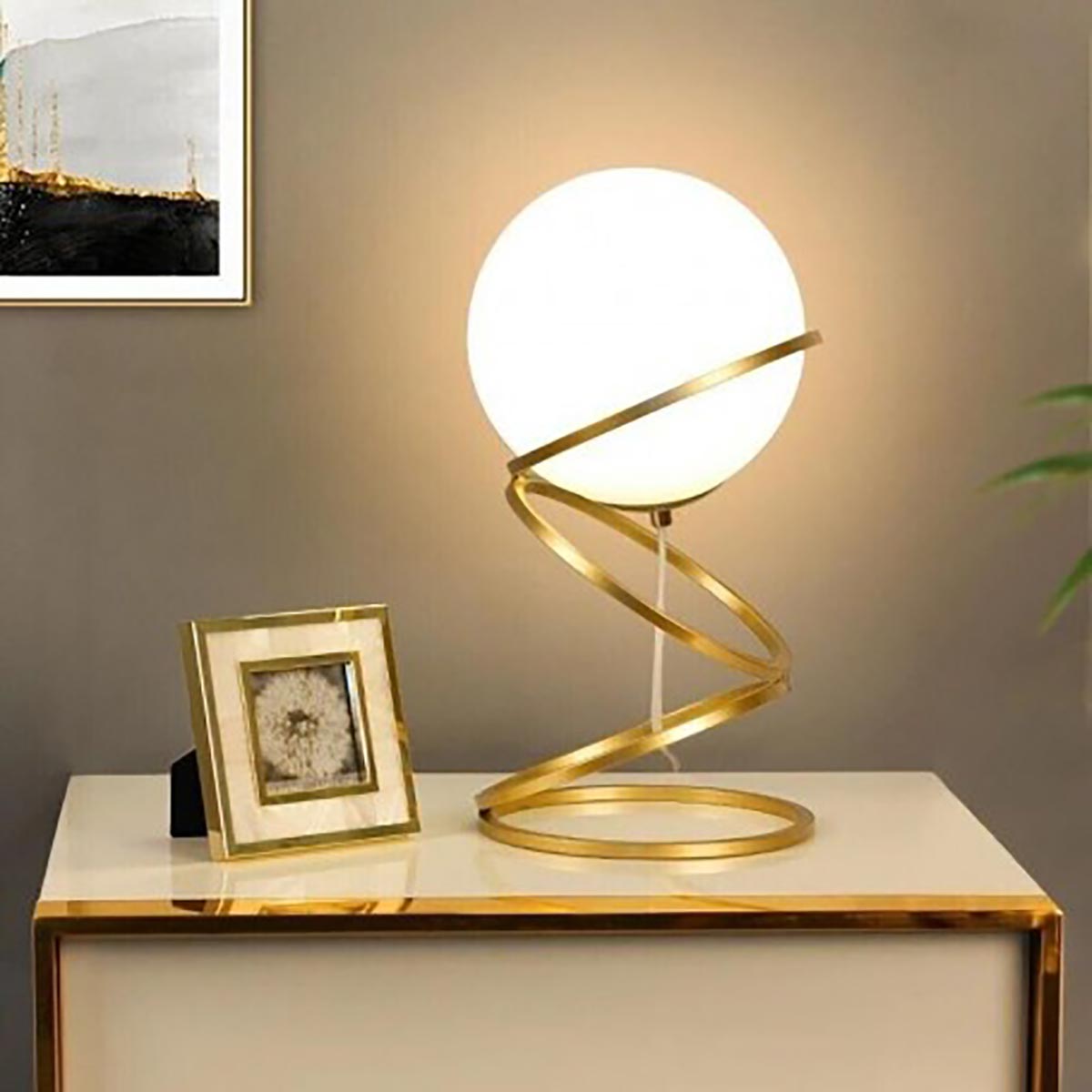 Lampada da comodino rotonda,Lampada da tavolo moderna per camera da letto adulto sfera in vetro ,lampade da ufficio lettura Luce d'ambiente soggiorno lato letto,metallo in creatività Studio (Dorato
