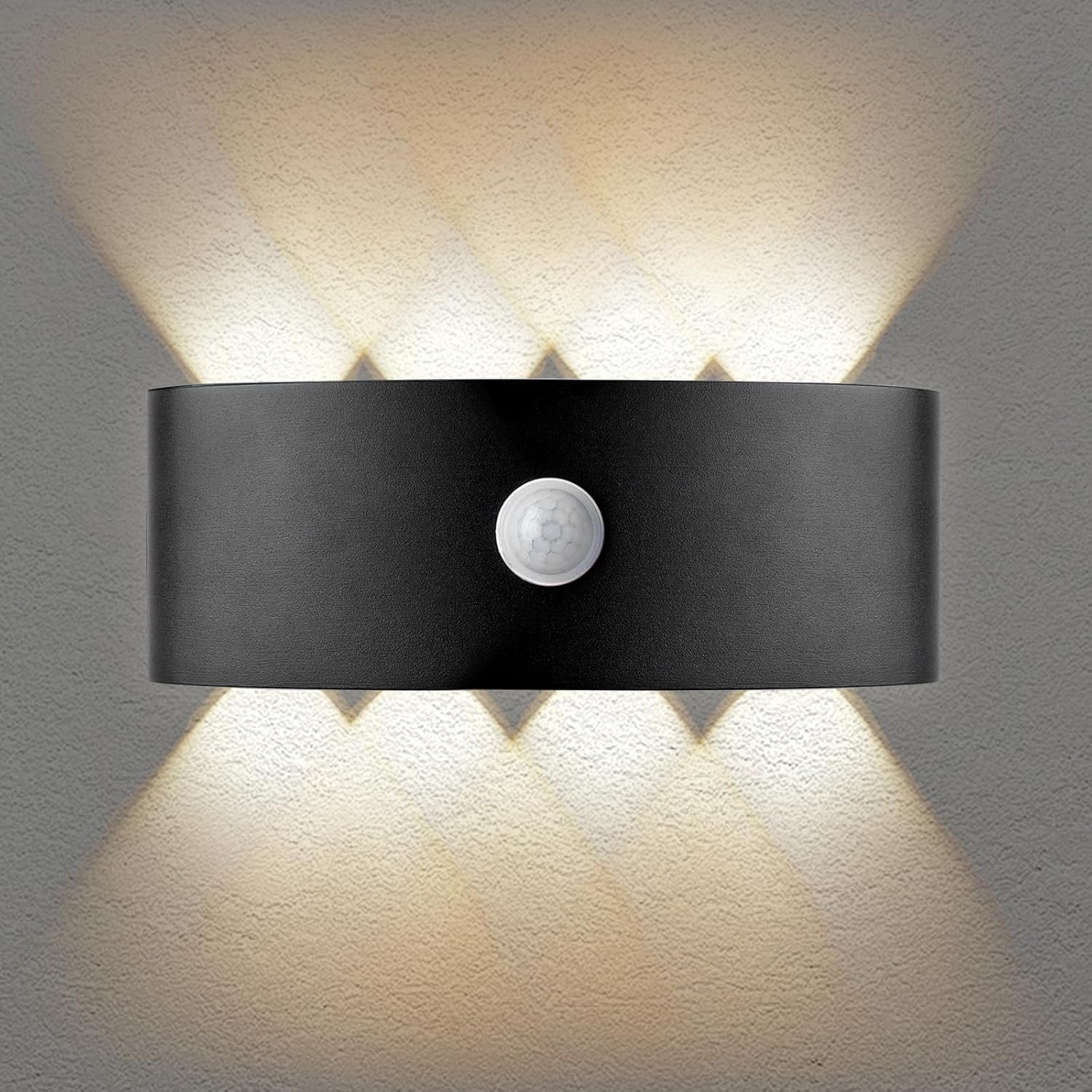 Kinkiet LED z czujnikiem ruchu, wodoodporny IP66, 8 W, światło góra-dół, czarny – idealny do sypialni, na zewnątrz [klasa energetyczna G]