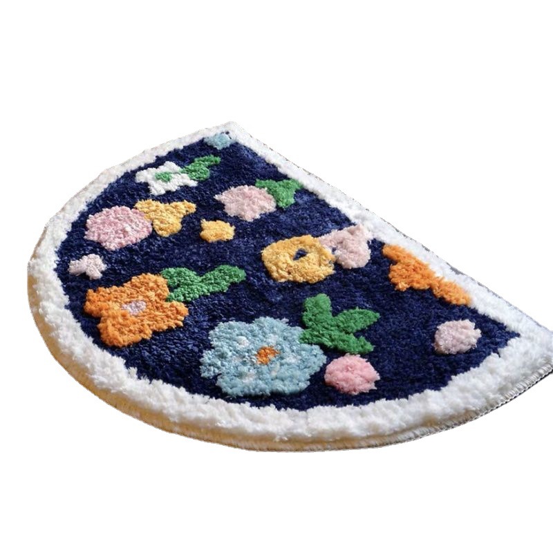 Urocza, półokrągła mata podłogowa 40 x 60 cm (imitacja kaszmiru) z motywem kreskówkowym/anime, antypoślizgowa i chłonna, wykańczająca mata do pokoju