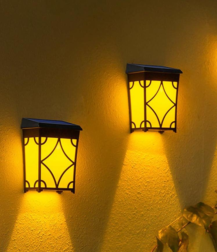 Zestaw 1 lampy solarnej ściennej, wodoodporna IP65, regulowane oświetlenie (złote światło + RGB), oświetlenie ogrodzeniowe, oświetlenie ogrodowe
