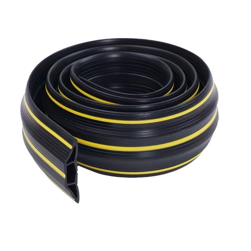 1 gumowa listwa ochronna na kable, czarna z żółtym paskiem, 83 mm x 17 mm x 2 m, idealna do biura, domu i siłowni.