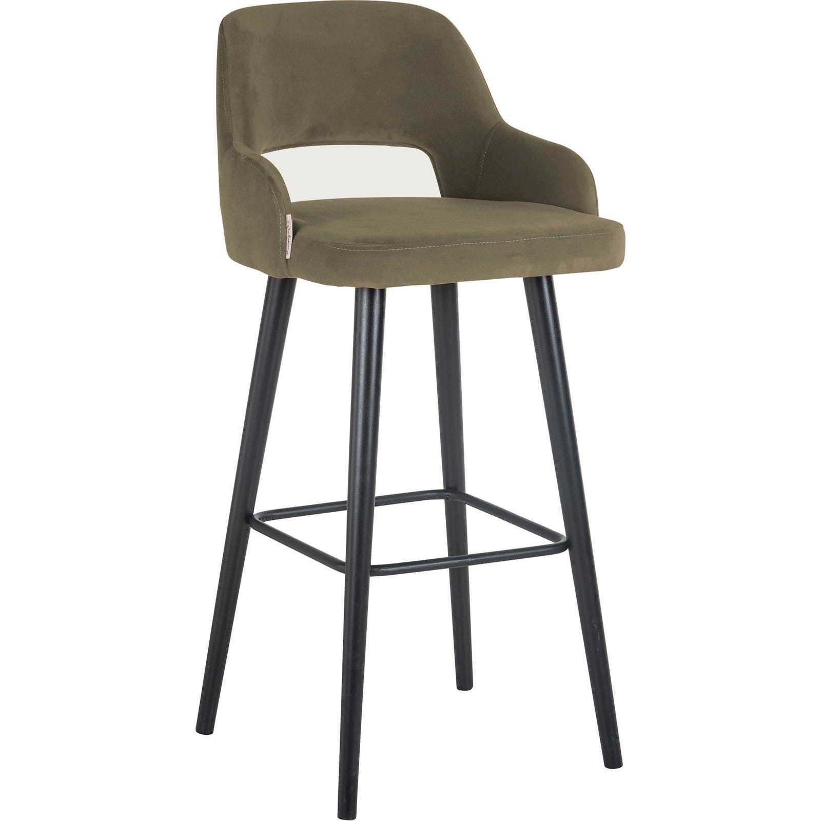 3 chaises de Jacques Hitier | Chez Cax 3 chaises de Jacques Hitier | Chez Cax