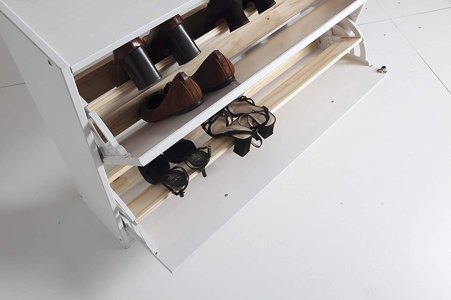 placard à chaussures , 2 portes tabac blanc pin massif , couleur blanc translucide bois, mesure 80X110X23 (hauteur-largeur-profondeur) - 2