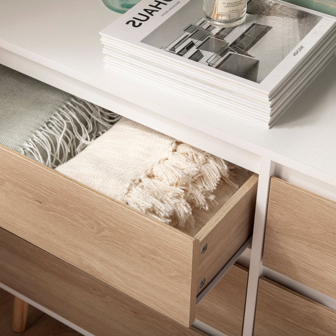 Commode à 6 tiroirs en bois blanc et naturel Kemi - 6