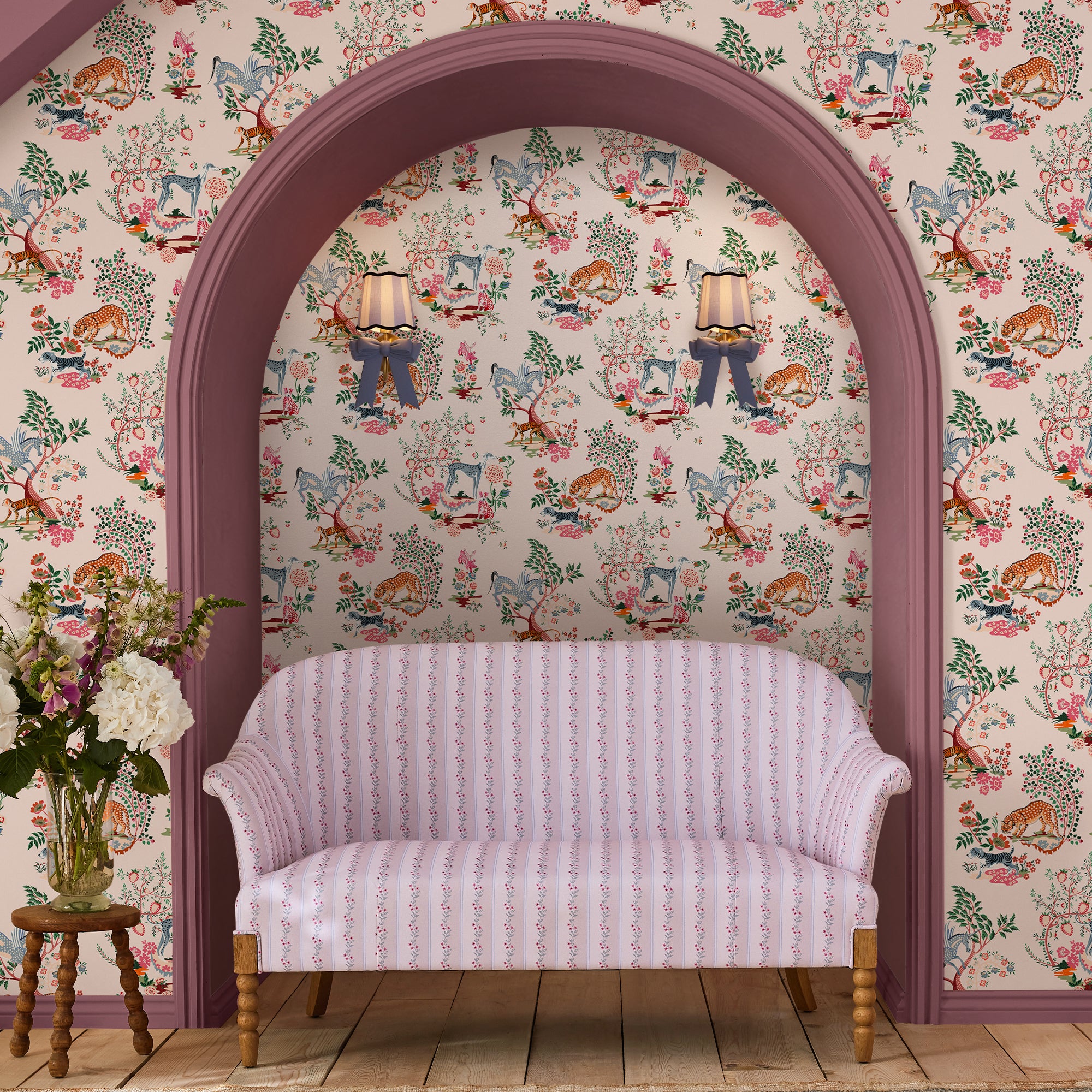 Papier peint Cath Kidston Painted Kingdom 1005 x 52cm Rose | Leroy Merlin
