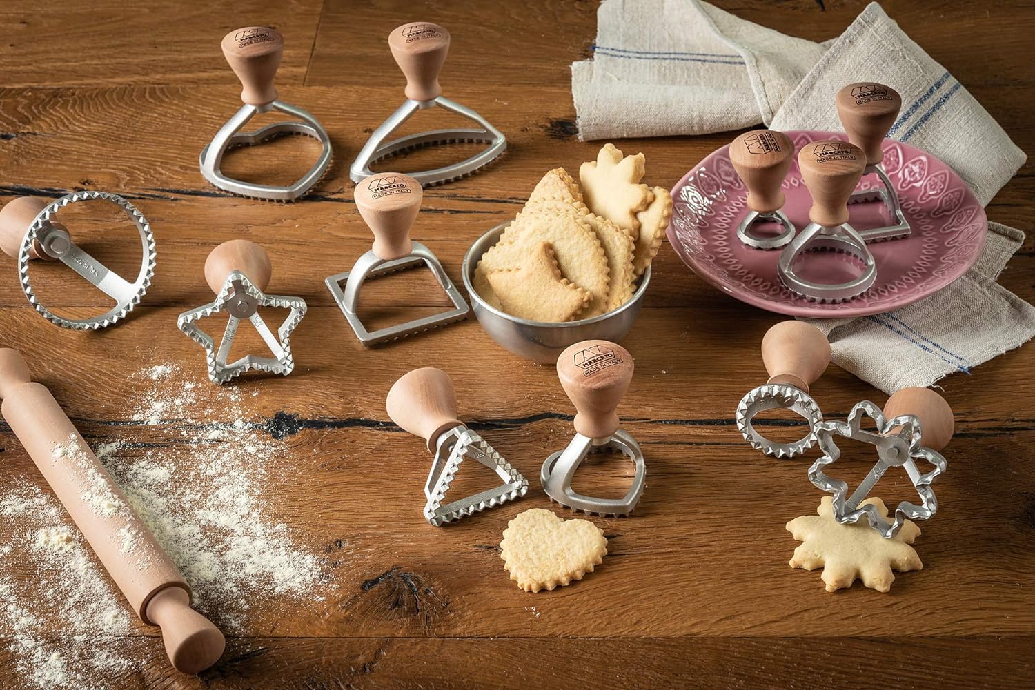 Marcato Stampo per Ravioli e Biscotti, Forme per Ravioli, Formine per Biscotti, in Legno Massello e Alluminio Prossofuso, Stampino Quadrato da 58 mm - 3