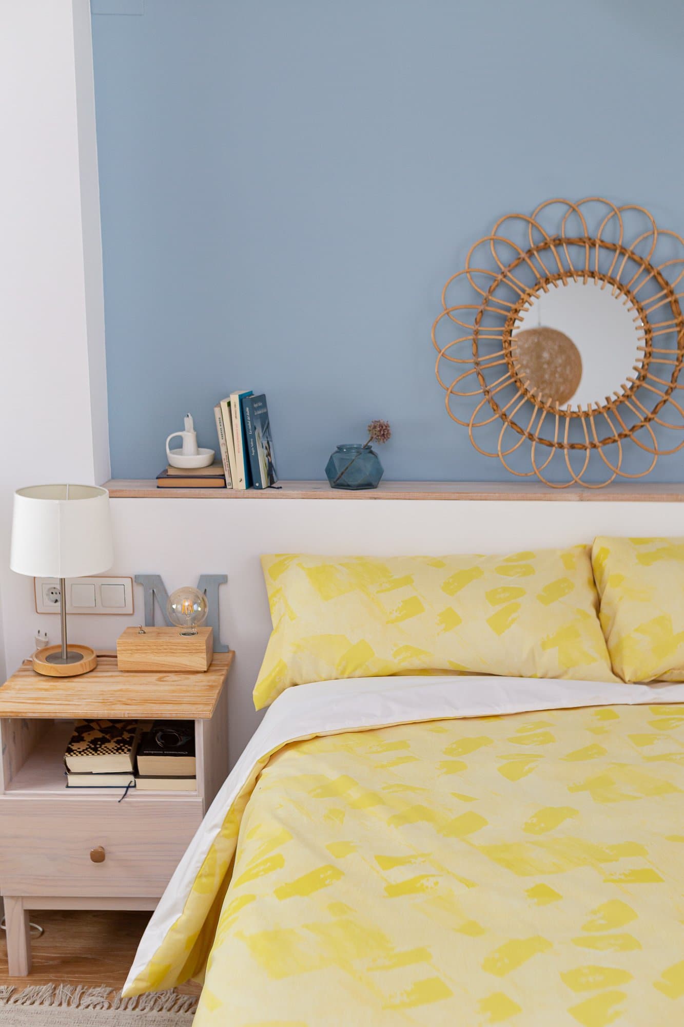 Amarelo / dourado