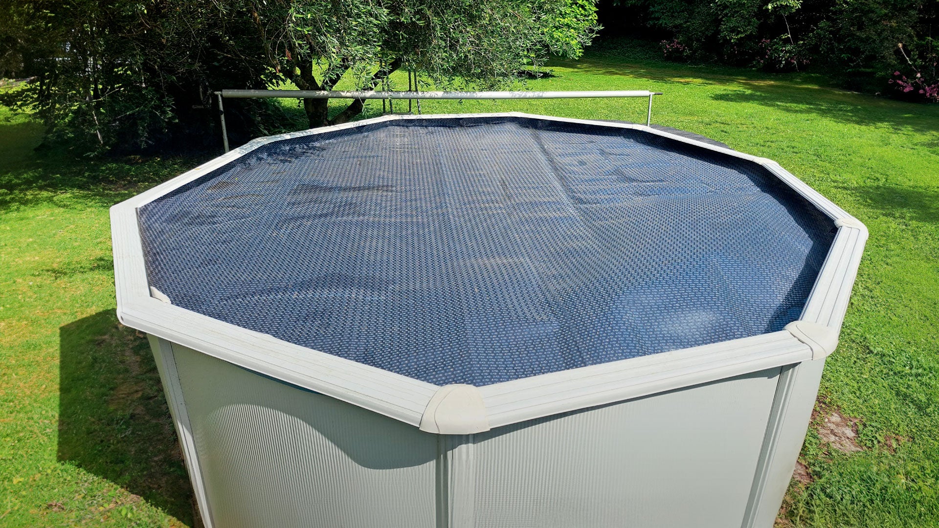 Bâche à Bulles Piscine 4 Saisons 4x2,5 m EnergyGuard 500 microns - Non Bordée - Kit Oeillets + Bâchette Protection - Direct Usine - 5