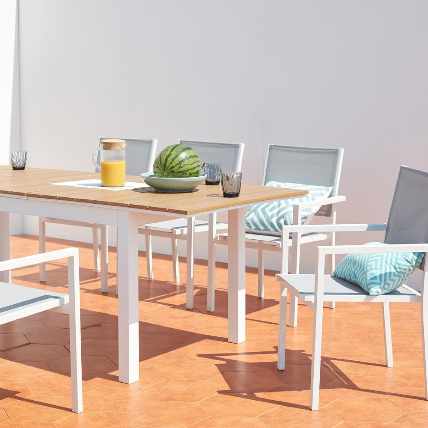Table extensible de jardin 8 places en aluminium et bois MADEIRA - 6