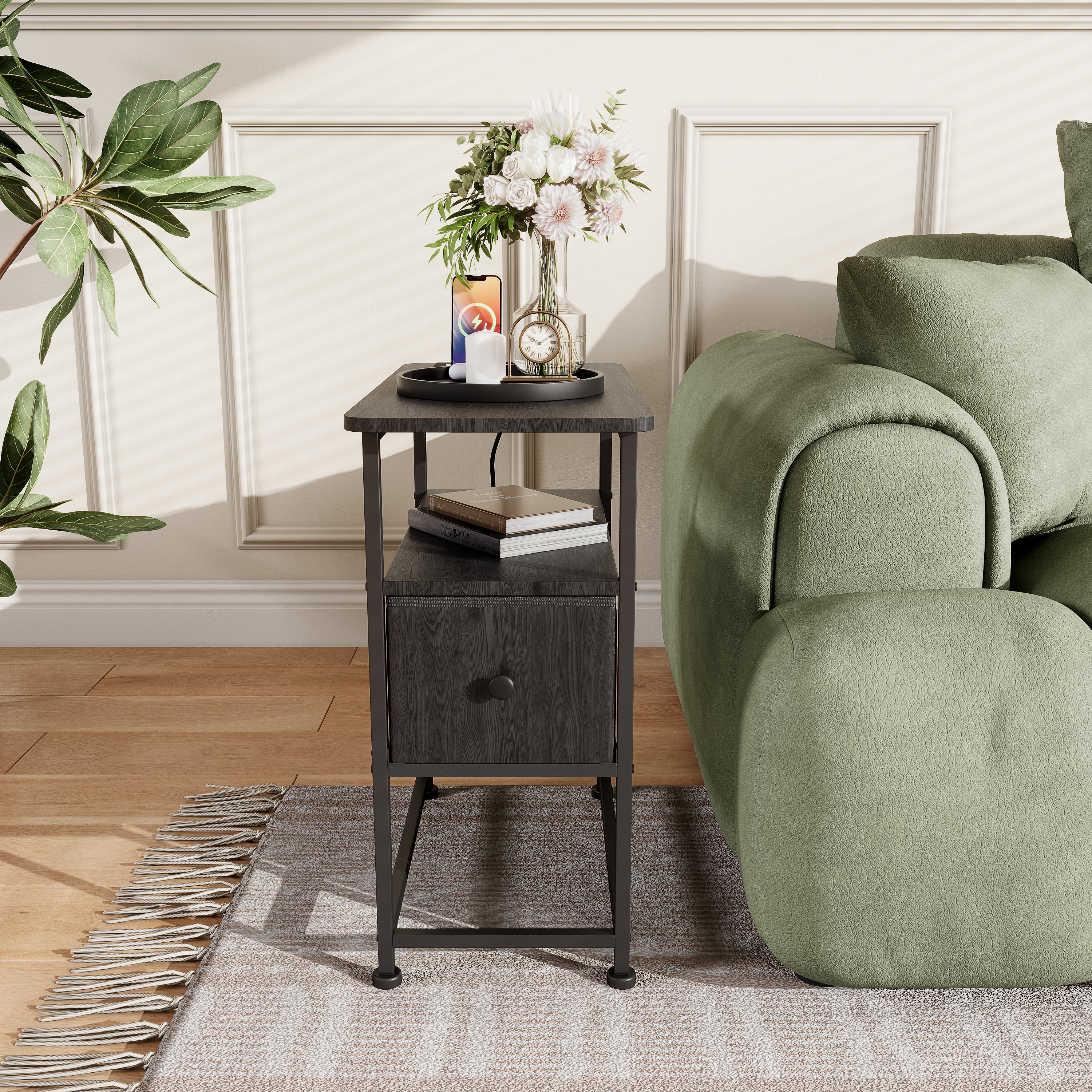 Table d'Appoint avec tiroirs - prise électrique incluse, structure en métal, pieds antidérapants, espace de rangement ouvert - 60x30x62 cm - noir - 2