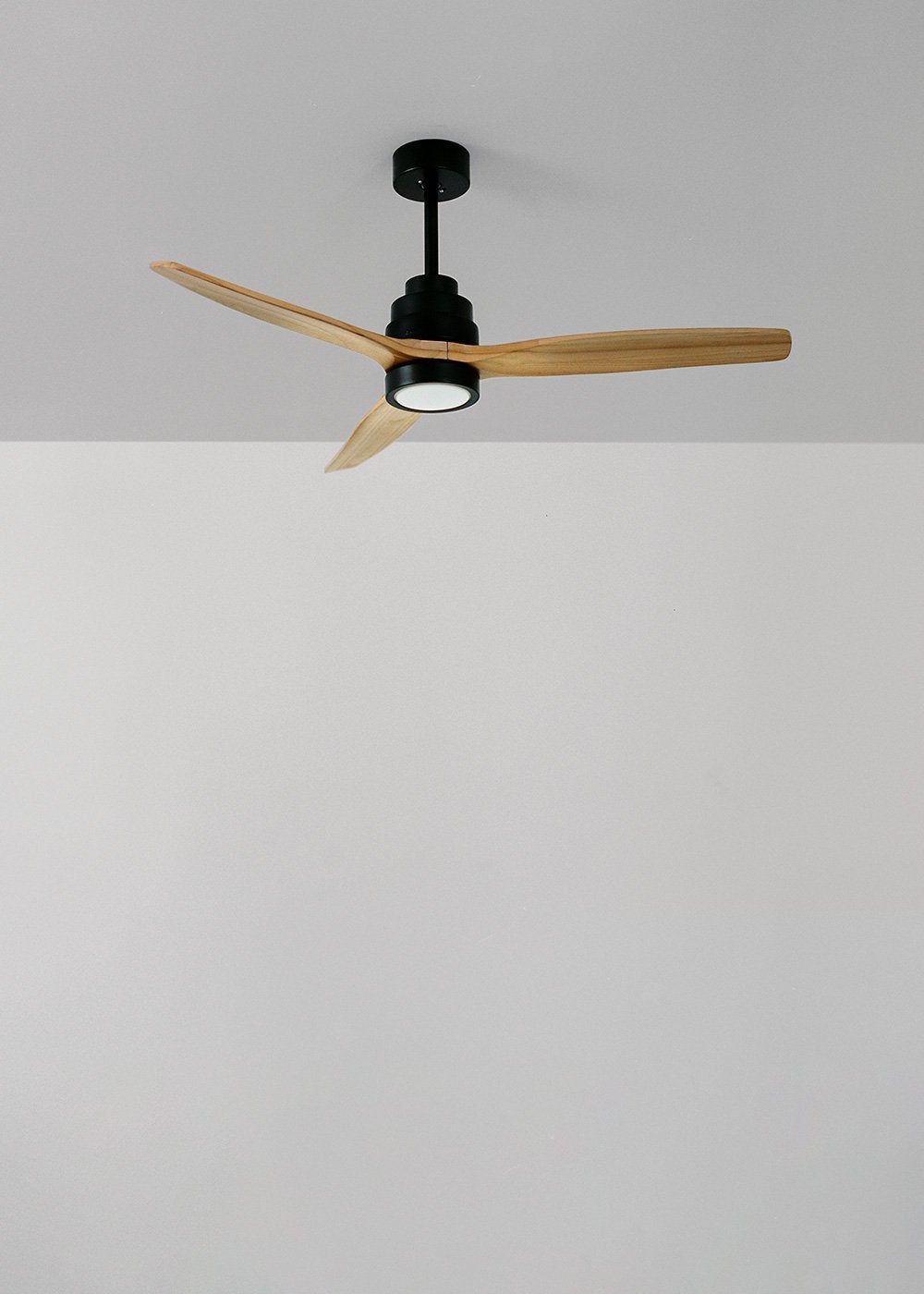 WINDSTYLANCE DC - Ventilateur de Plafond 40W Silencieux Ø132 cm - Avec lumière et télécommande - 3