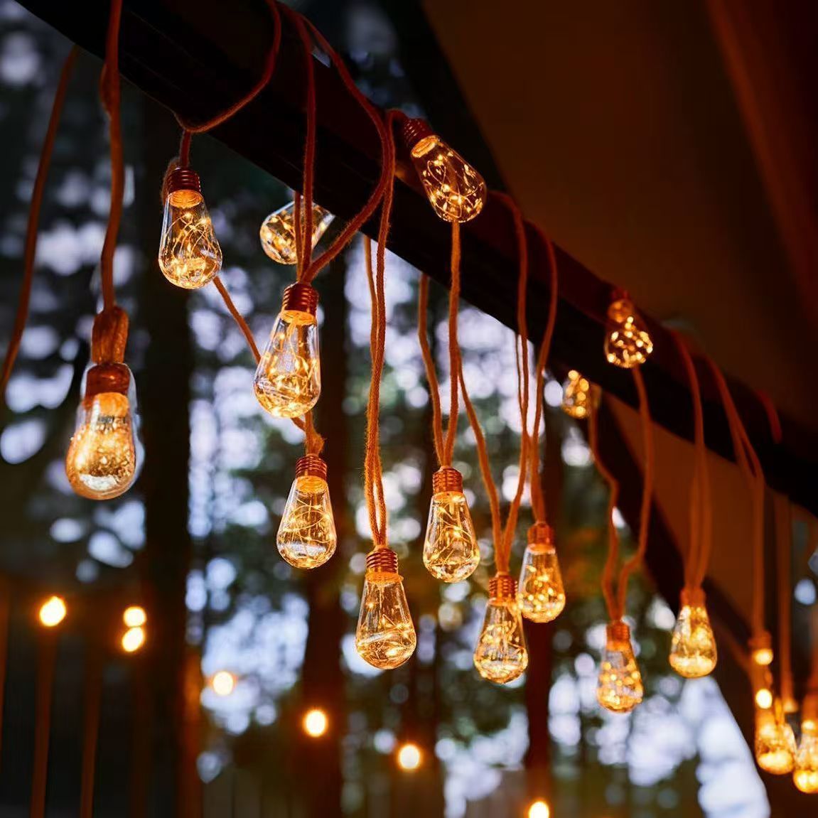 Cordão de luzes LED para exterior de 20 m com lâmpadas brancas quentes integradas, de encaixe, baixa tensão. - 5