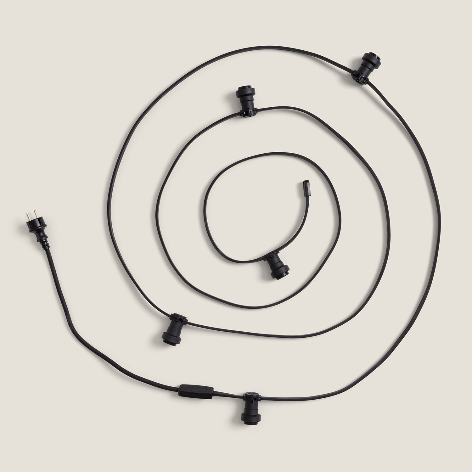guirnaldas-para-exterior-ip44-cable-el-ctrico-plano-con-portal-mparas
