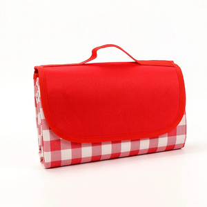 Relaxdays Couverture de pique-nique picnic plaid imperméable 200x200 cm poignée isolation, orange-rouge