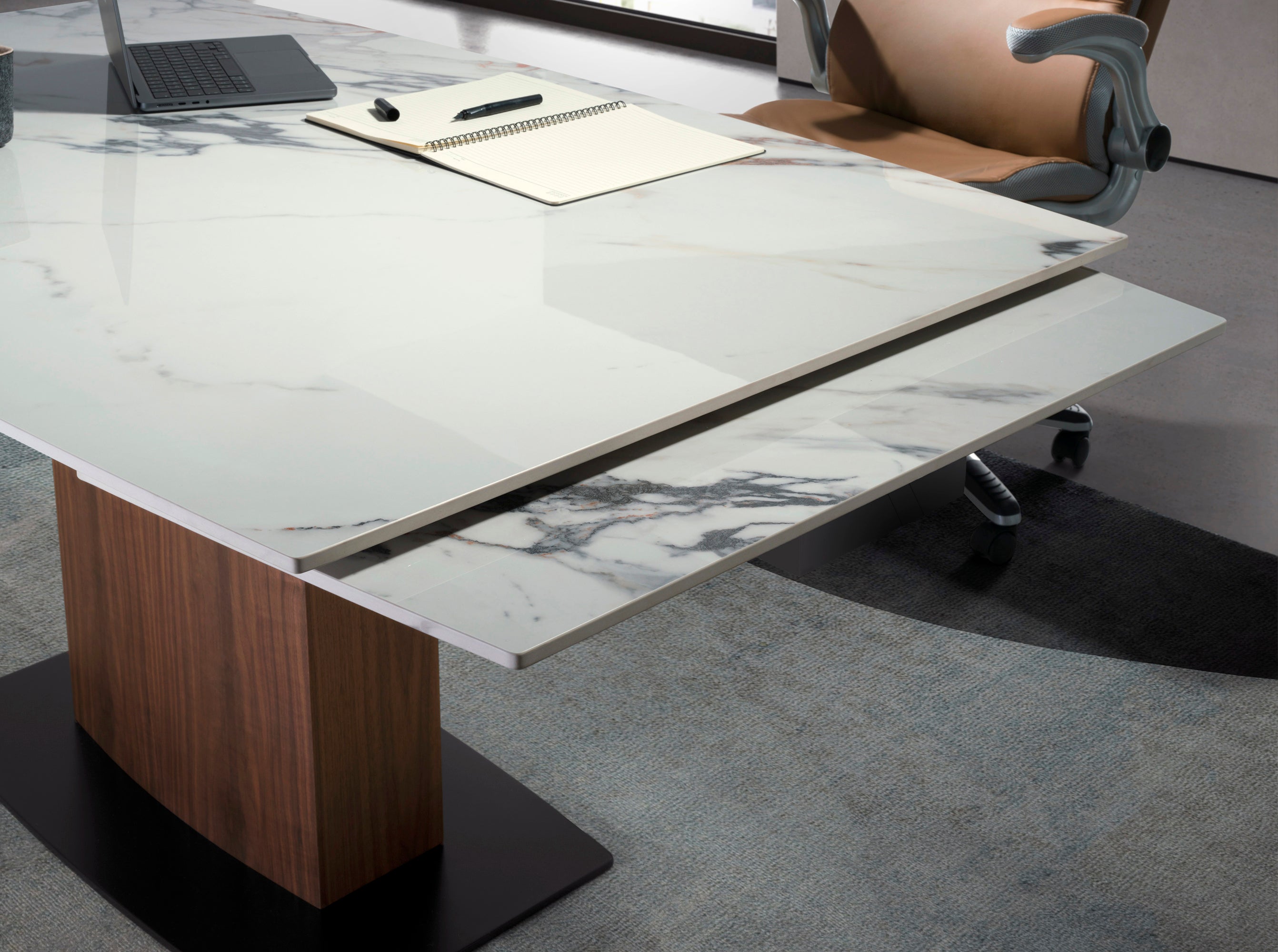 Mesa comedor extensible ovalada barril mármol porcelánico y nogal Ø160 x 100 x 76 cm - 8