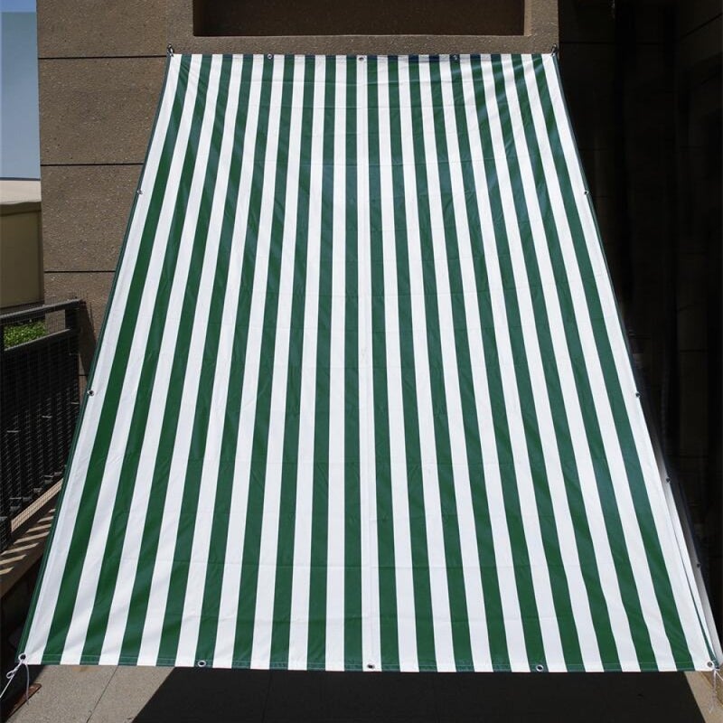 Zasłona przeciwsłoneczna z przelotkami i liną chroni dom przed słońcem i tworzy zacienione miejsca. Na balkon, plażę, 2x3 m, zielono-biała
