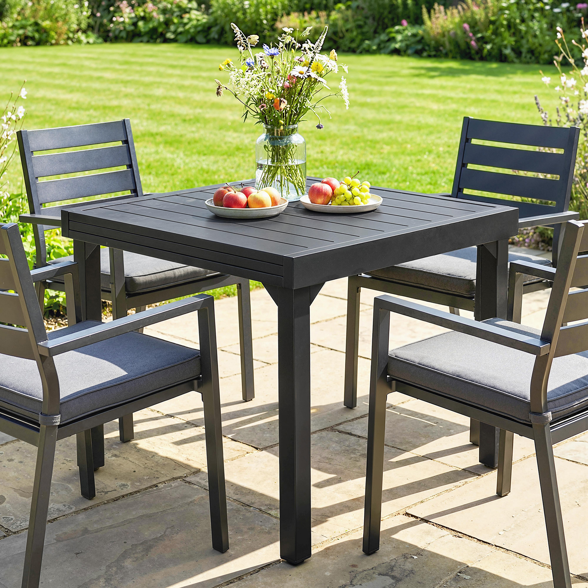 Table de jardin extensible rectangulaire en Aluminium Noir 6 places - 8