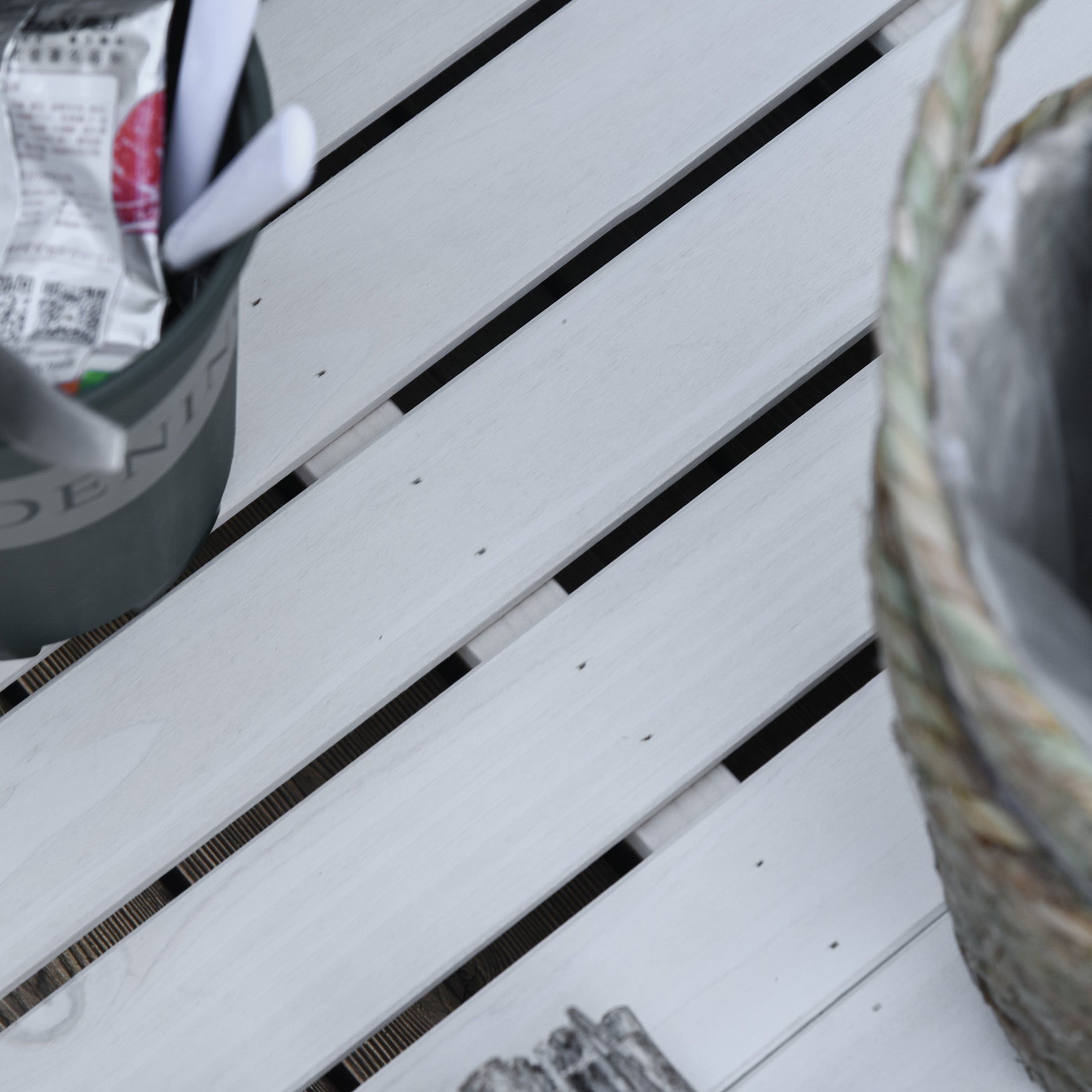 Outsunny Panca Contenitore In Legno Di Abete, Cassapanca Da Esterno Con Piedini Antiscivolo 127x56x60cm, Bianco - 9