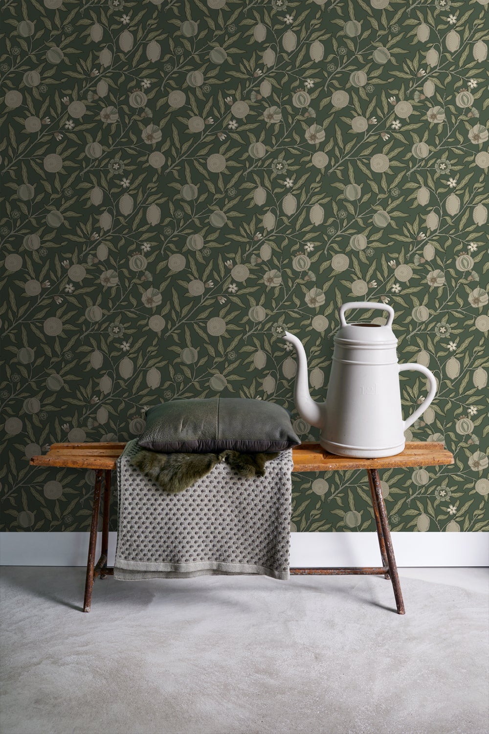 Papier peint des fruits et des feuilles exotiques vert foncé et taupe - 50 x 900 cm - ESTAhome - 3