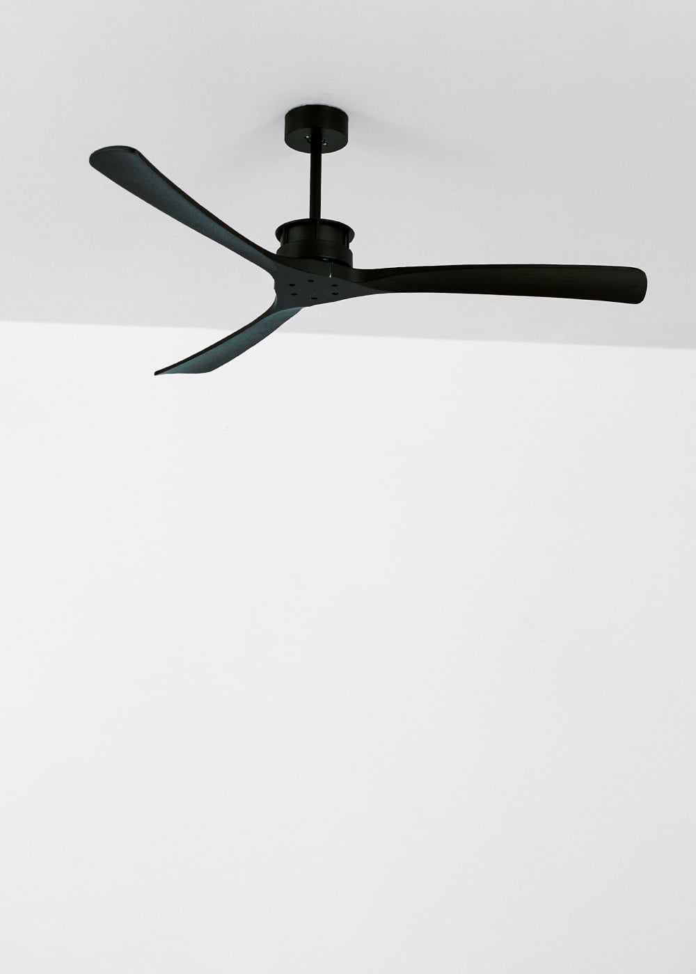 WIND LARGE DC - Ventilateur de Plafond 40W Silencieux XL Ø152 cm - Sans Lumière et Sans WIFI - 3
