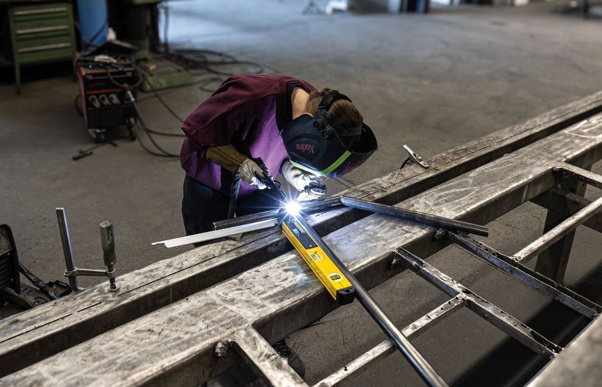 STABILA Elektroniczny kątomierz TECH 700 DA Zakres pomiarowy 0-270 stopni Długość ramienia 80 cm - 19018
