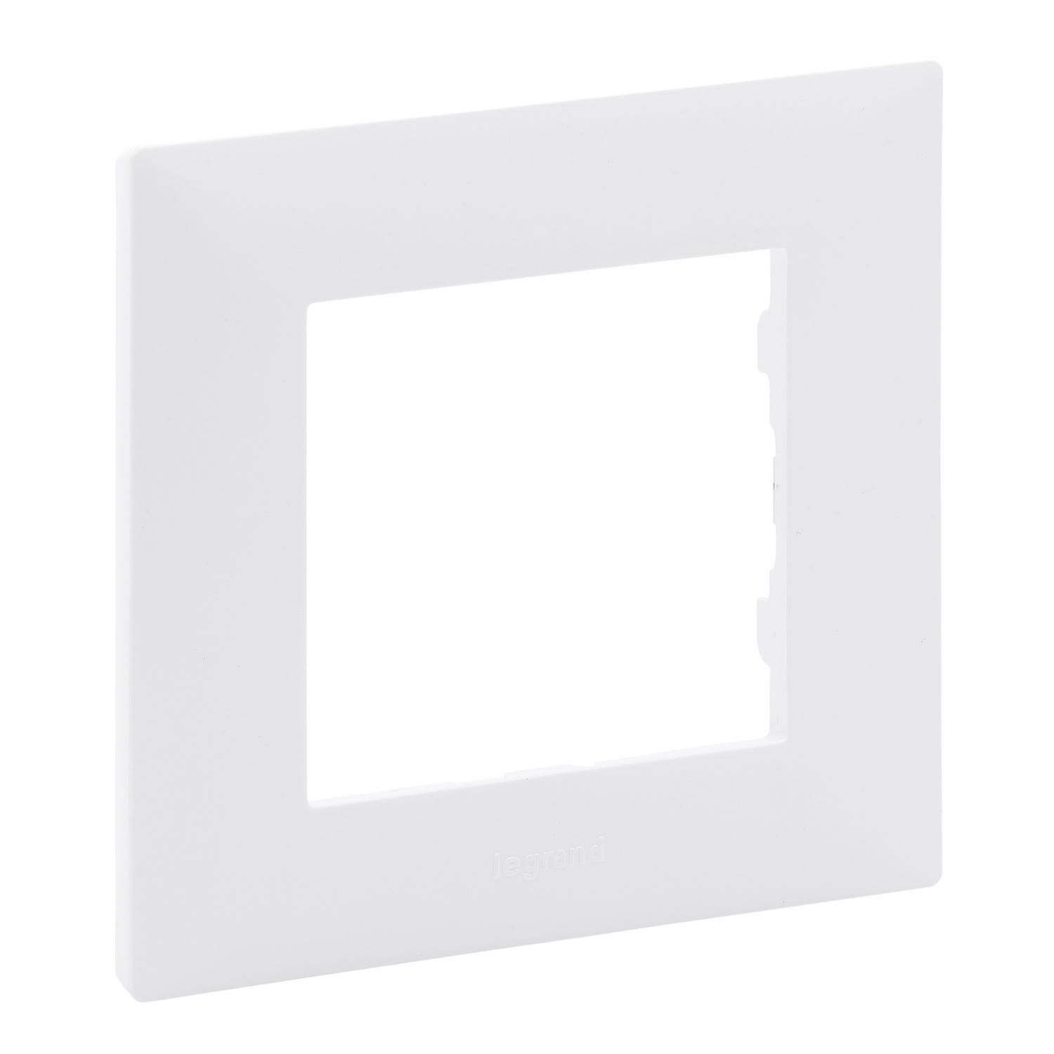 Legrand 665000 | Plaques 1 poste Niloé - IP44 - IK07 Legrand 665000 | Plaques 1 poste Niloé - IP44 - IK07