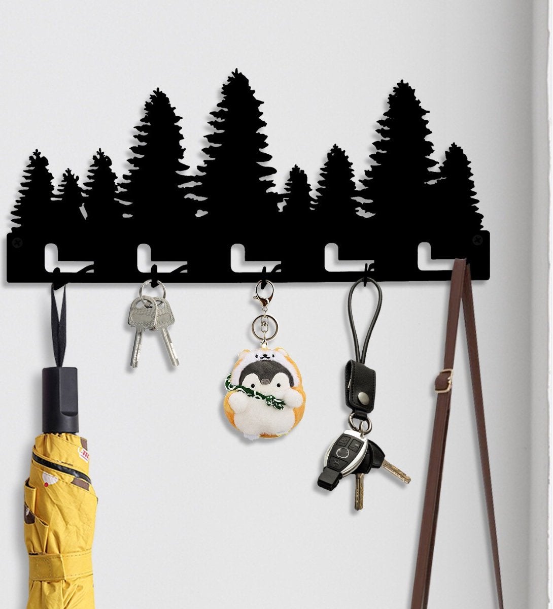 Suport chei Forest Silhouette – 5 cârlige metalice – montat pe perete