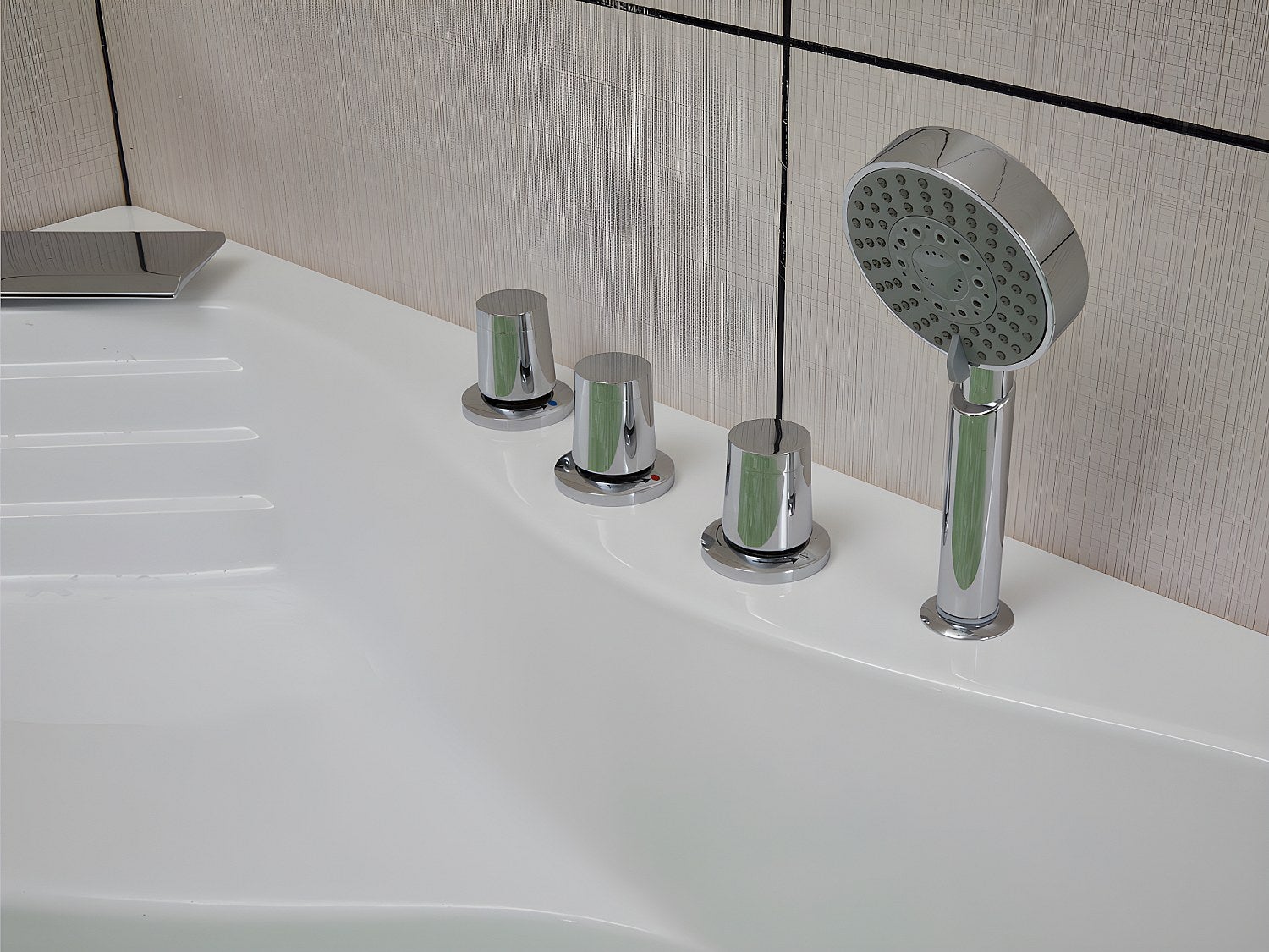 Baignoire balnéo d'angle avec système de cascade AGLENA - 2 places - 350L - 150*150*60 cm - 5