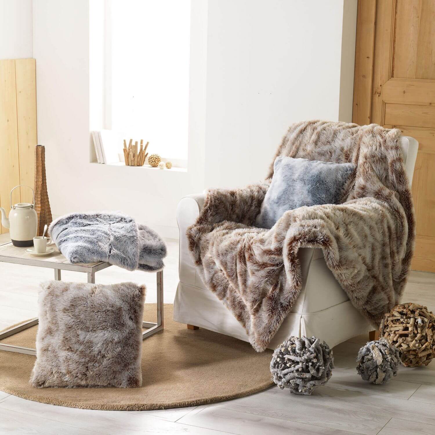 Plaid effet fourrure - 180 x 220 cm - Cocooning | Leroy Merlin