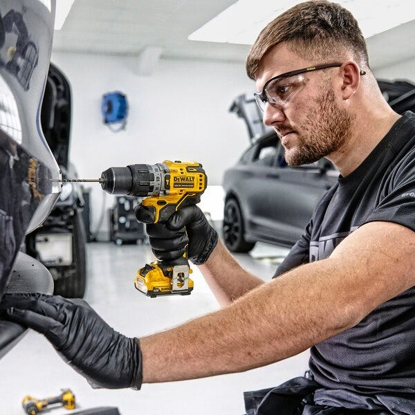 DEWALT Trapano Avvitatore Compatto 2 Velocità con percussione, DCD706D2-QW - 2