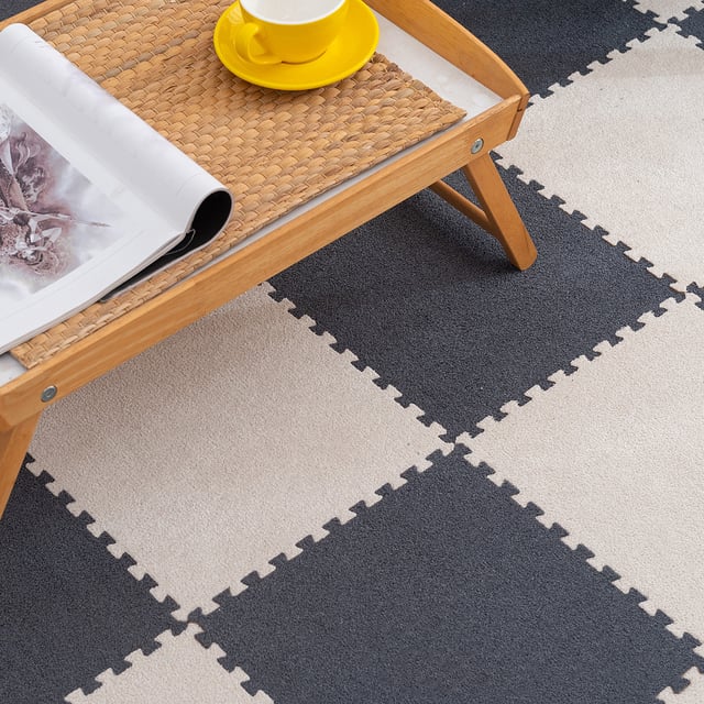 Tapis de jeu puzzle en mousse souple 10 pièces, tapis de sol carré emboîtable 30*30*1CM, sécurité antidérapante avec bandes de bordure (blanc + gris)