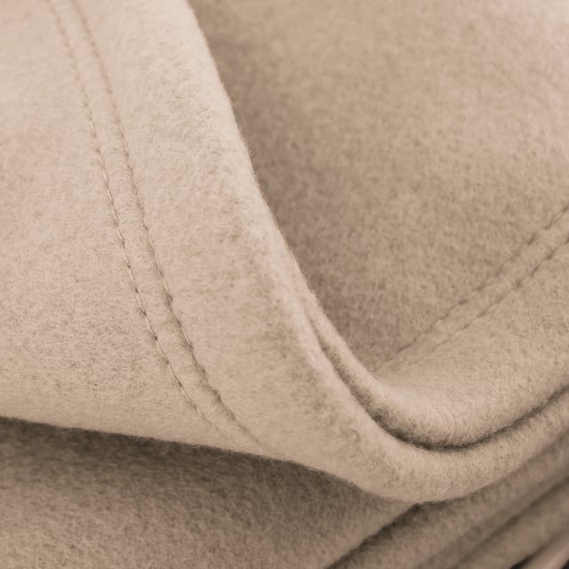 Couverture polaire 240x260 cm Isba Sable 100% Polyester 320 g/m2 traité non-feu