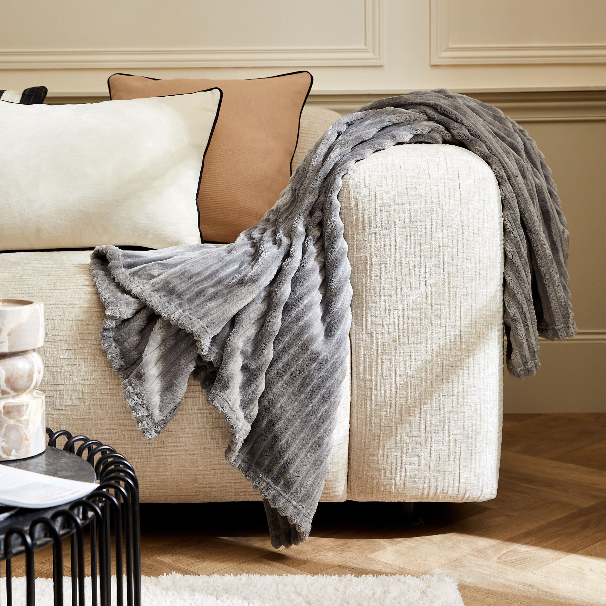 Gris / argent