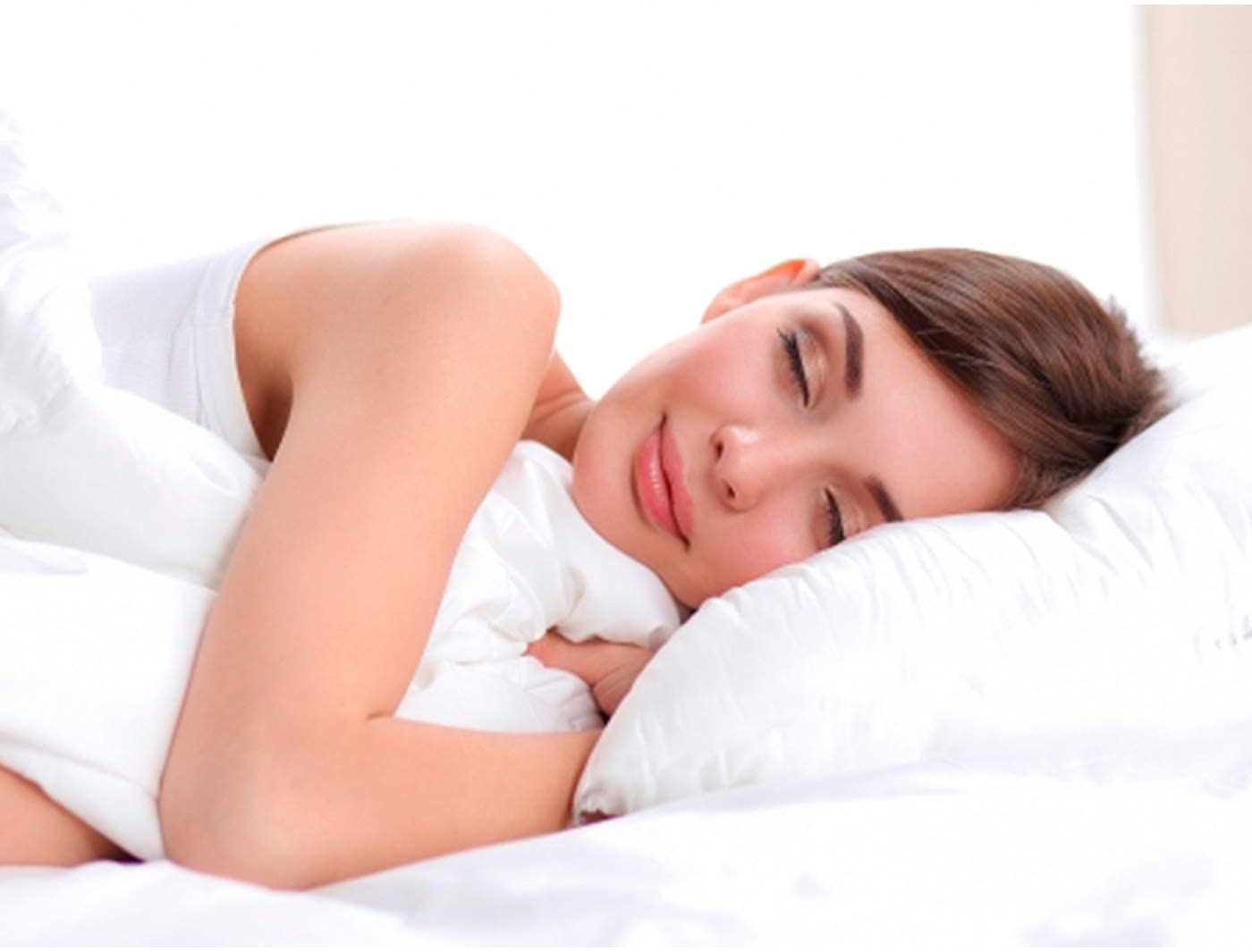 Almofada em fibra oca siliconizada de alta recuperação, toque suave, antialérgico, higiene garantida. (40 x 105 cm) - 6