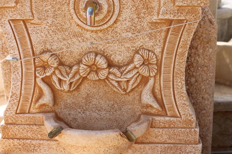 Fontaine de Jardin suspendue HADAR 45x15x67cm. Avec pompe Betón Pierre. Couleur Ocre - 4