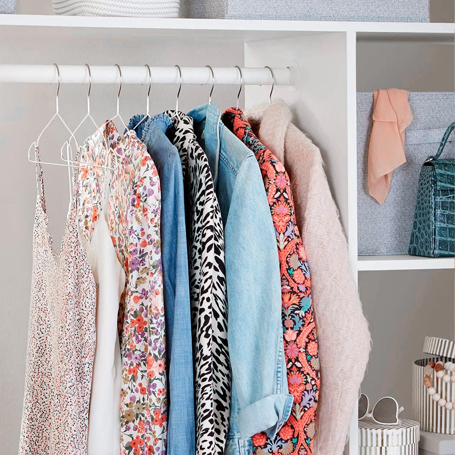 COM-FORT HOUSE | Percha Metal | Color Blanca | Antideslizantes y Resistentes | 24 Unidades - 6