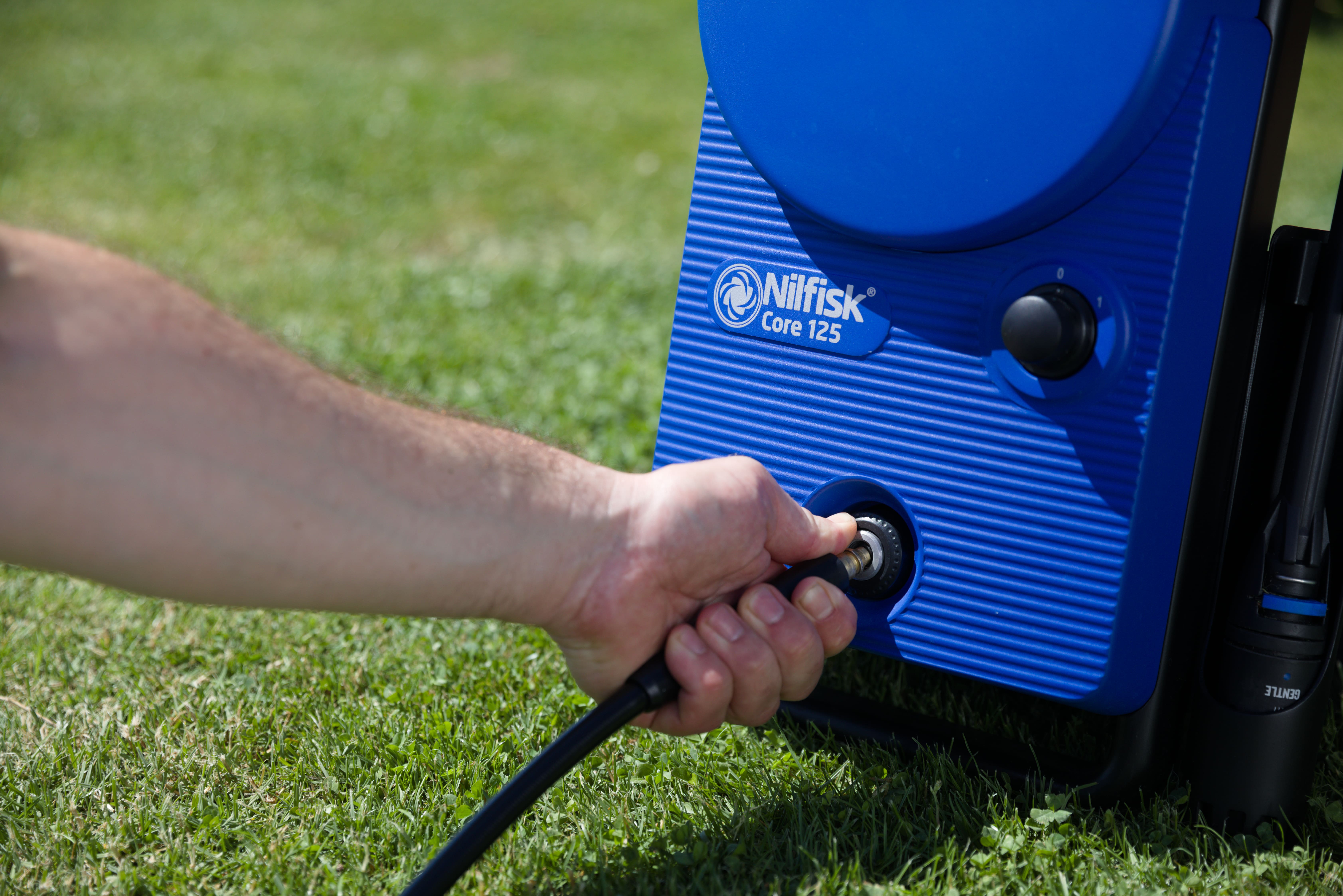 Nilfisk Core 125-5 Home Nettoyeur Haute Pression – 125 bar, 1400 W – Avec Nettoyeur Terrasse et Brosse Fixe Courte – Pour Terrasse, Mobilier de Jardin - 5