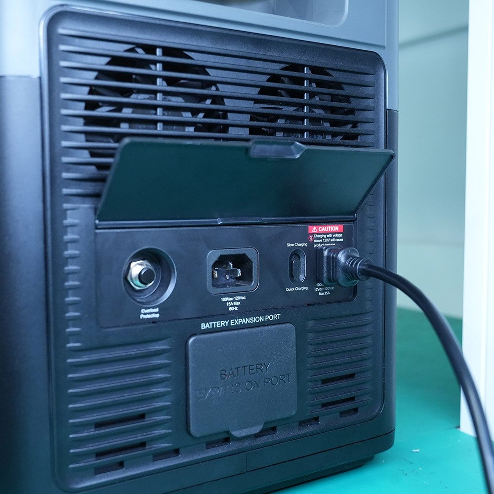 Station d'alimentation portable DaranEner YOUYO R100 100 W, 4 ports USB, 1 port CC et 2 ports CA, 89,6 Wh LiFePO4, LED et compacte, rose - 6