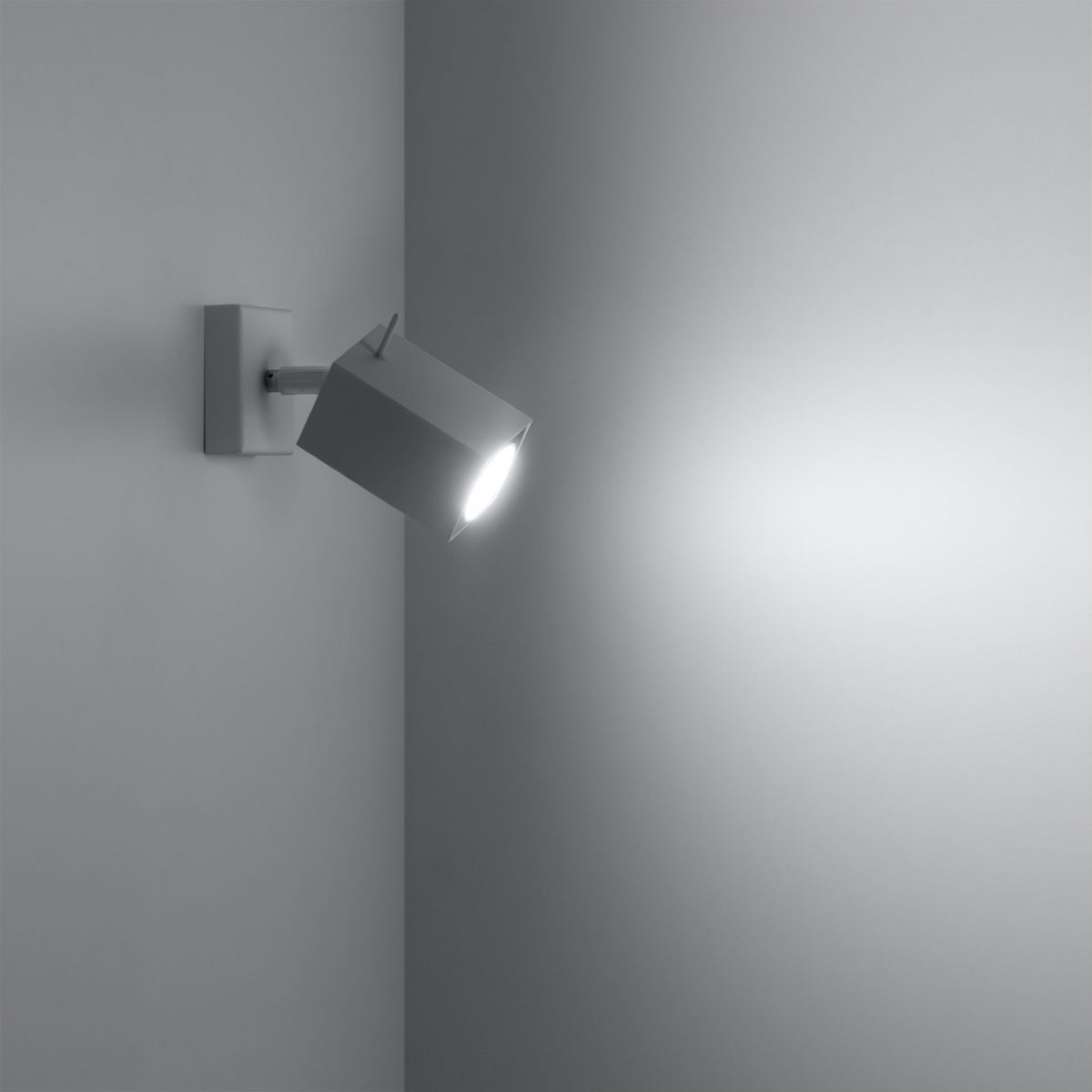 Kinkiet BRIOW biały LED 3000K - 8x16x8cm Sollux