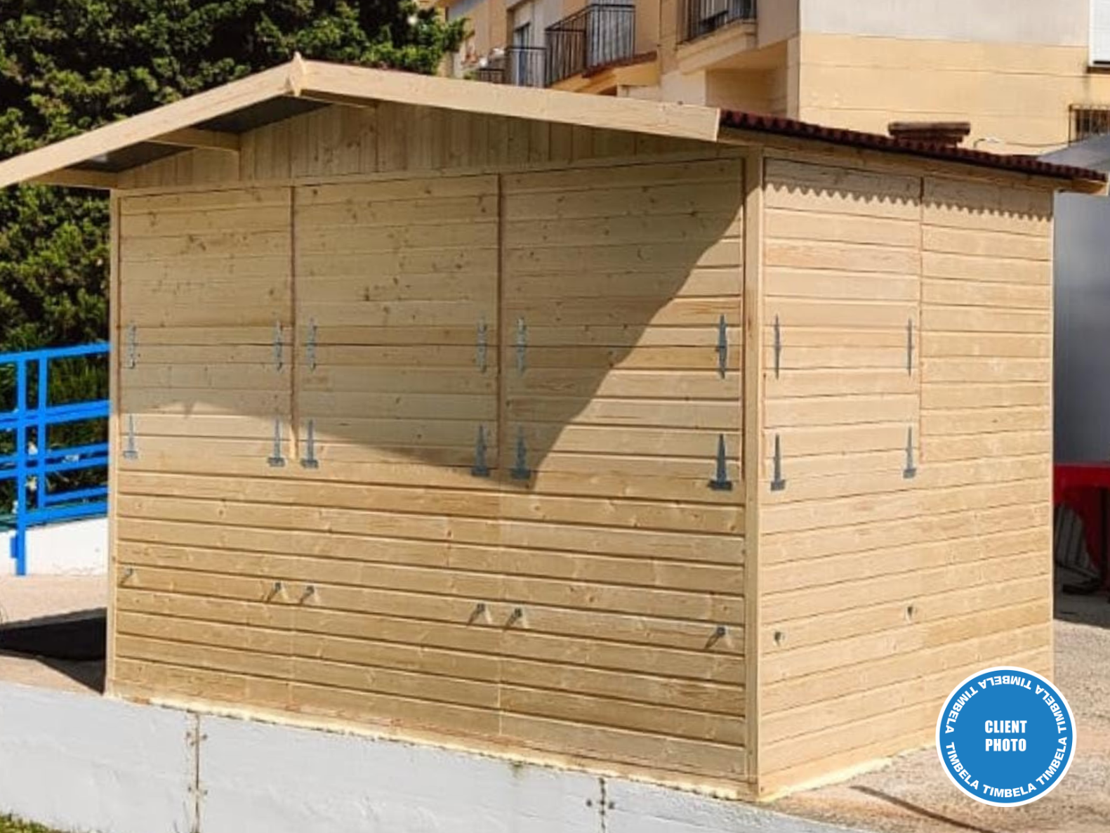 Casita de jardín de madera, Puesto de mercado de madera, Puesto de venta grande con mostrador, CINCO VENTANAS, H232x336x263 cm/6m2 - TIMBELA M150B - 7