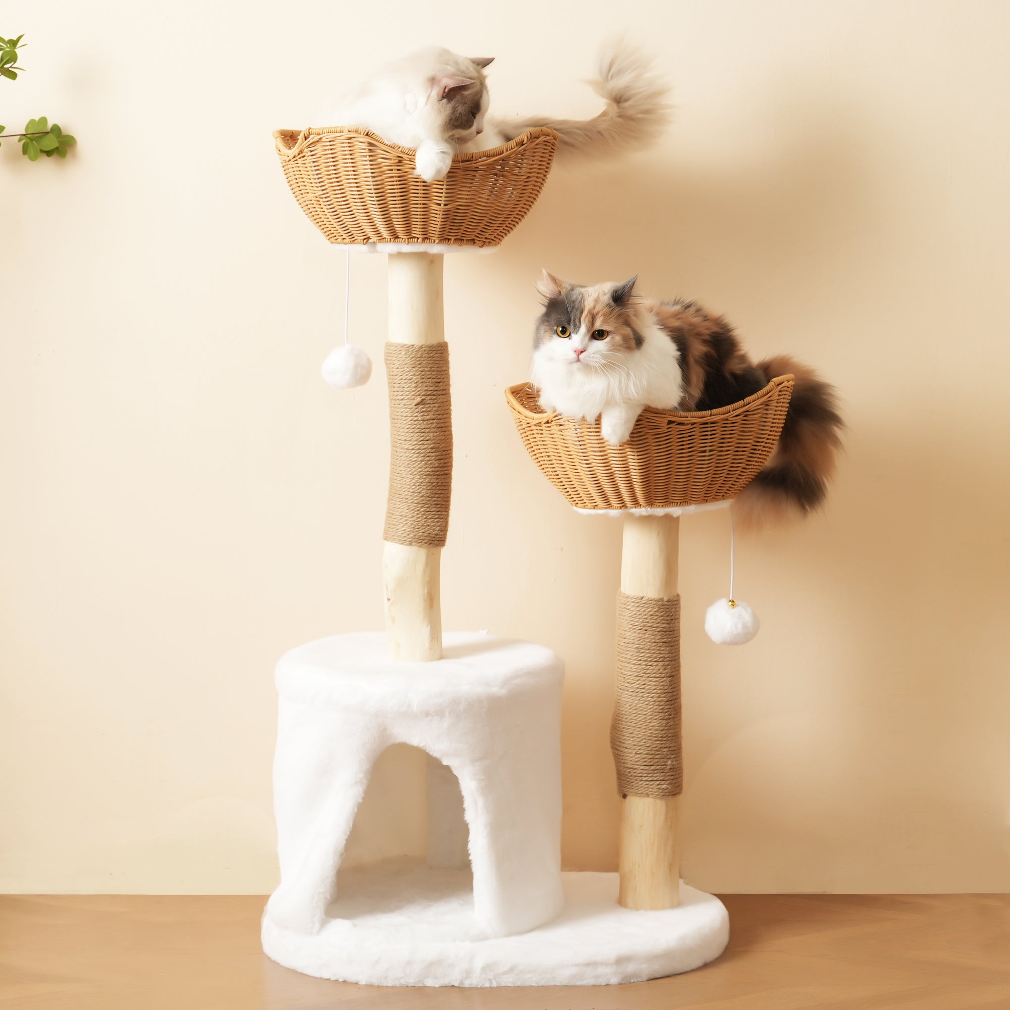 Arbre à chat avec 2 paniers et 1 niche - 60 x 42 x 108 cm - Bois massif et panier en PE - Naturel et blanc - 9