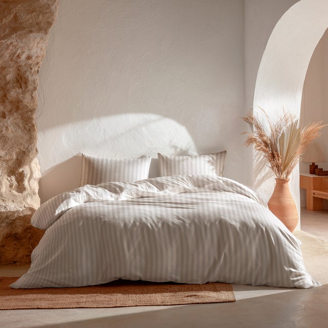 Housse de couette 100% coton 240x220 cm + 2(50x85) cm gris - Nuvia