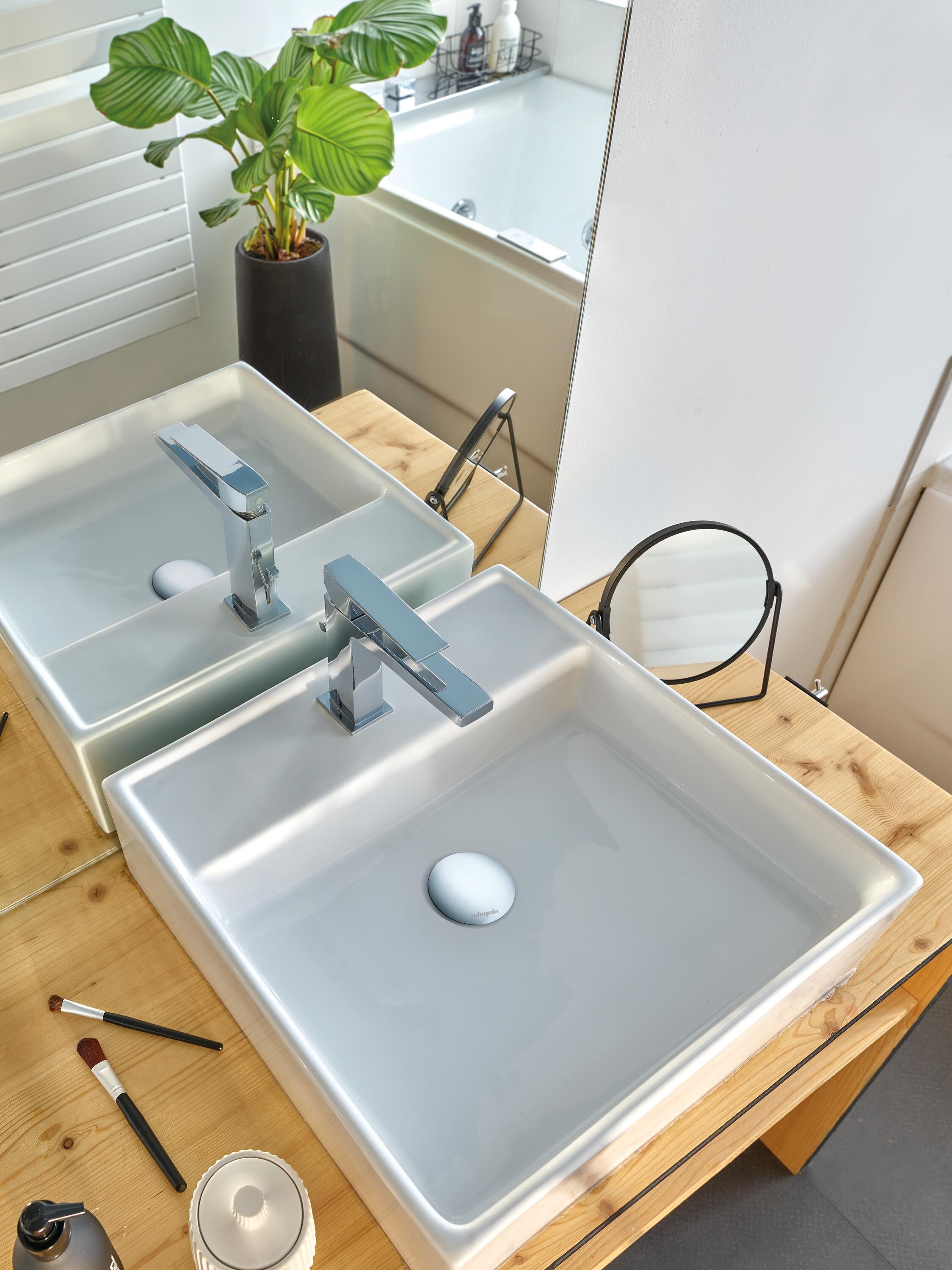 Bonde de vidage pour lavabo et vasque sans trop plein - Ecoulement libre - Dôme laiton chromé - 30723425 - 4